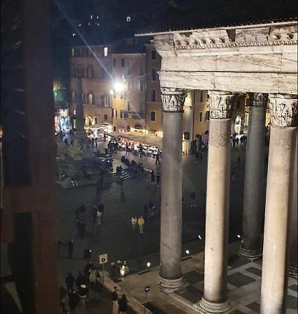 Maison " Pantheon View " In Front Of Pantheon Apartment Rome Bagian luar foto
